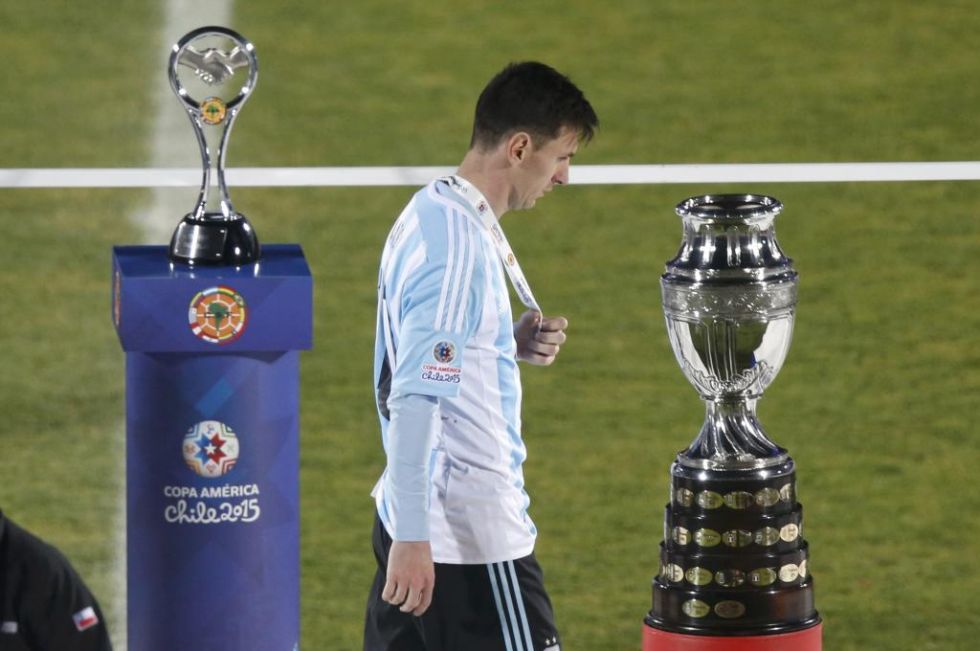 Messi tampoco pudo cambiar en Chile su historia con Argentina.