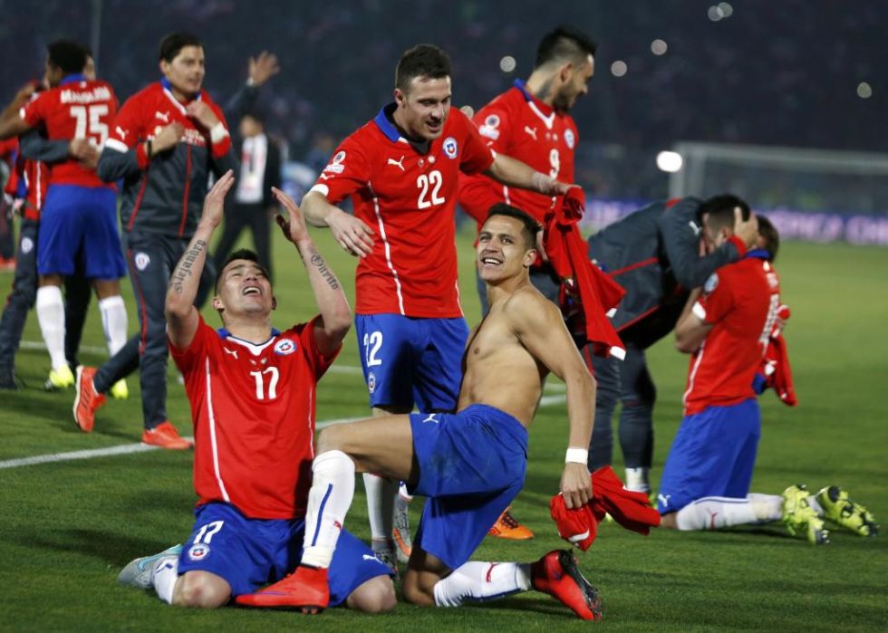 Los futbolistas chilenos no saban cmo celebrarlo.