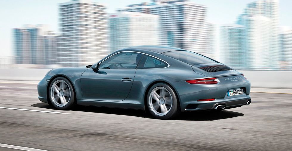 Порше 911 2016