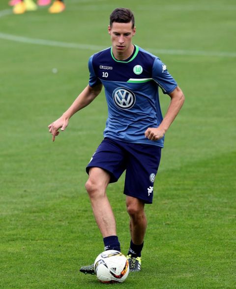 Draxler no lleg a los 20 encuentros disputados la temporada pasada, con un bagaje de dos goles. Antes de concretar su fichaje por el Wolfsburgo, pudo despedirse del Schalke con otro tanto, el anotado en la segunda jornada de la Bundesliga.