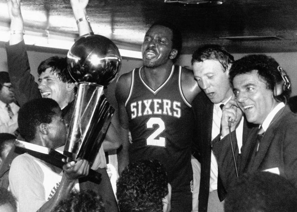 Moses Malone is the 12th NBA legend to pass away in 2015. Like many others, Malone died from heart problems.