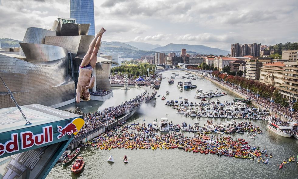 Las mejores imgenes del Red Bull Cliff Diving World Series 2015 en Bilbao.
