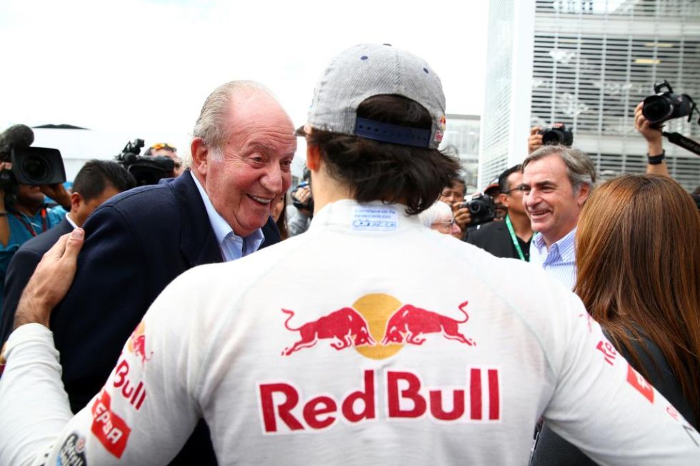 Juan Carlos de Borbón ha querido acompañar a los pilotos españoles en México