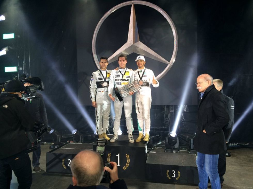 El podio final: Juncadella, Wehrlein y Hamilton