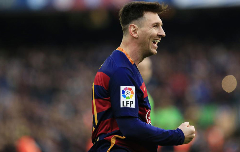 Messi donates signed shirt to charity auction