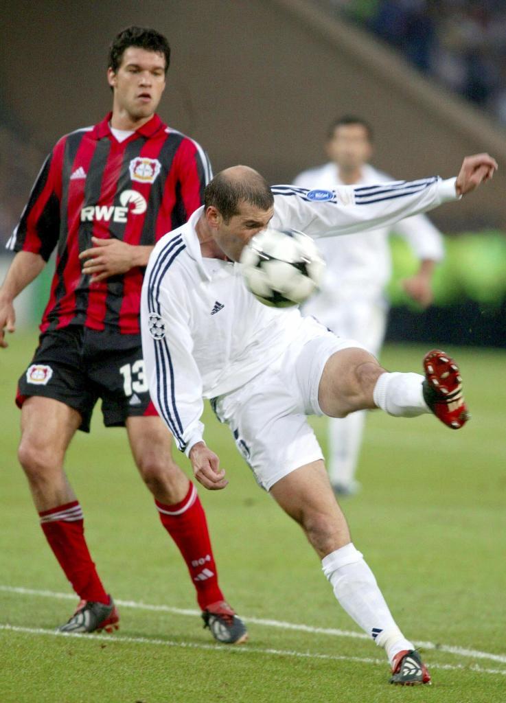 Zidane&apos;s famous volley