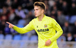 Denis Surez celebra un gol con el Villarreal