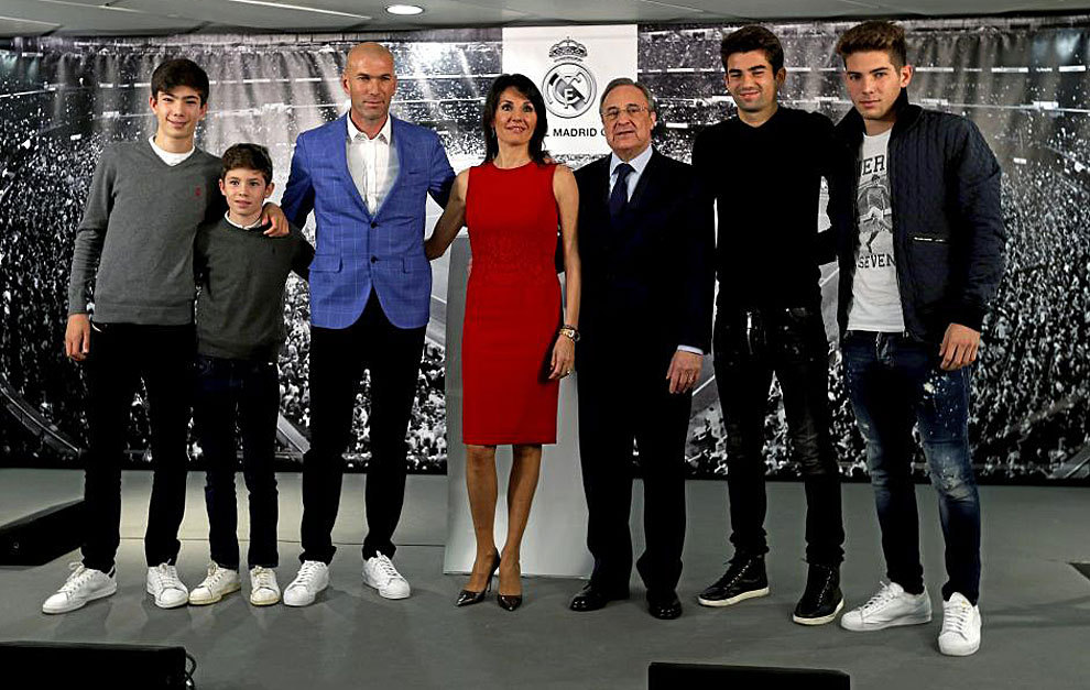 Zidane posa con toda su familia y con Florentino Prez