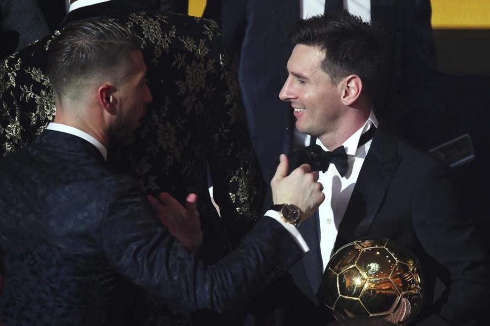 Sergio Ramos felicit a Messi por el premio
