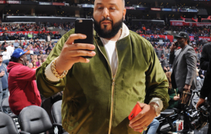 DJ Khaled a pie de pista en el Staples Center