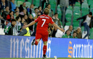Michael Krohn-Dehli celebra el gol que marc en Copa en el...