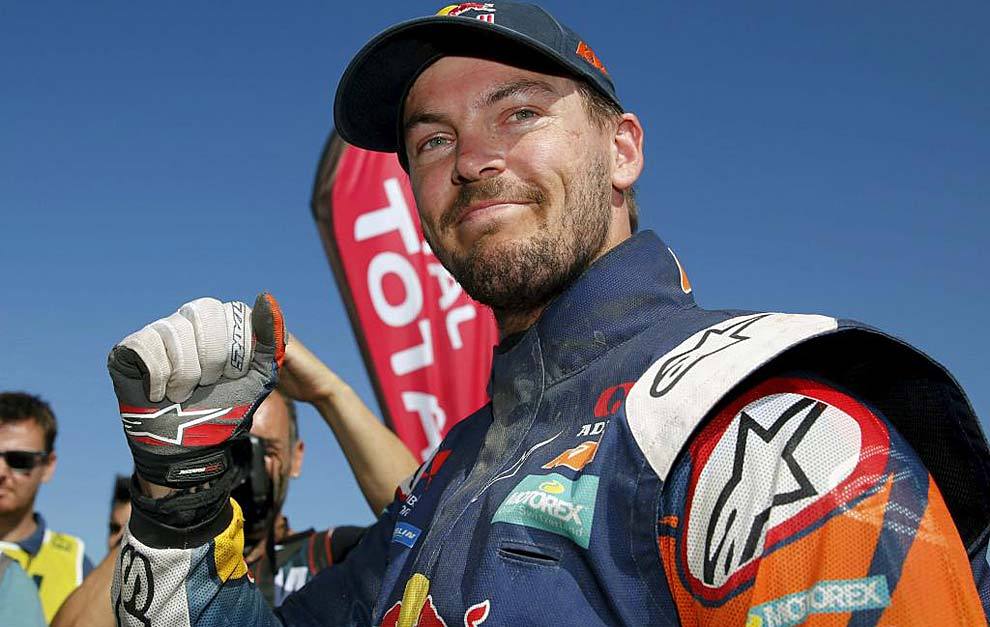 Toby Price, tras conquistar el Dakar en motos.