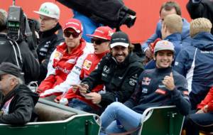Sainz, junto a Alonso en la presentacin del Gran Premio de Austria
