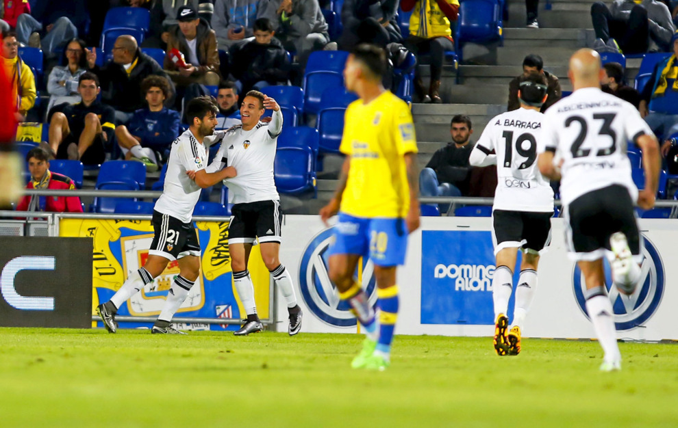 Rodrigo celebra el gol que dio la victoria al Valencia