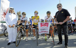 Merckx da la salida a una etapa del Tour femenino de Qatar