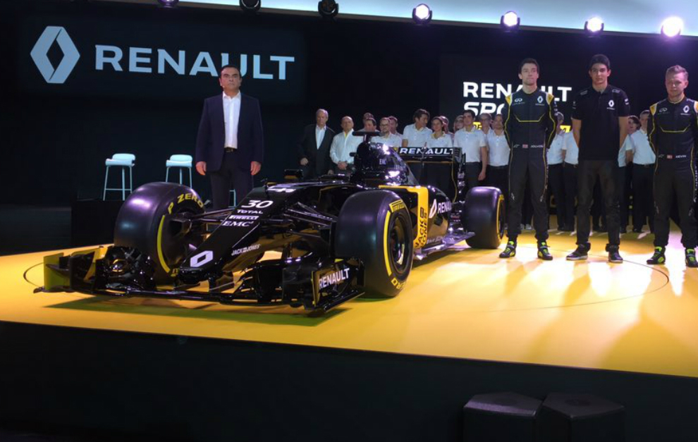  Nuevo Renault F1  Renault presenta armas  el RS1