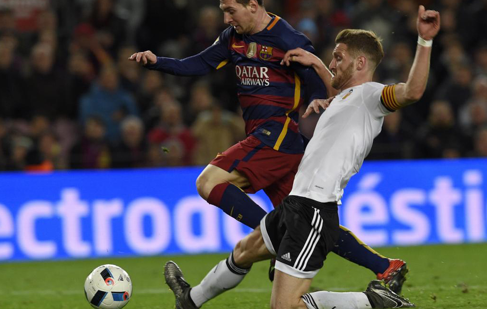Ref s Double Clanger Neither Penalty Nor Sending Off MARCA English