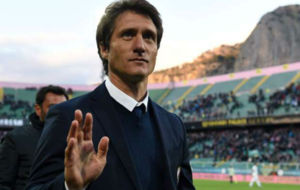 Guillermo Barros Schelotto como entrenador del Palermo