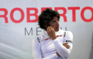 Roberto Merhi, el ao pasado en el box de Manor.