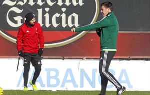 Nolito y Berizzo durante el entrenamiento del Celta de Vigo