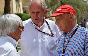 Bernie Ecclestone, Helmut Marko y Niki Lauda.