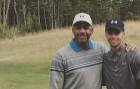 Stephen Curry jugando a golf junto a su padre Dell