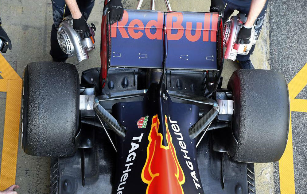 El Red Bull de Kvyat, durante una de las jornadas de test de la semana...