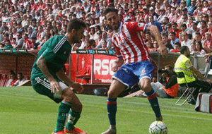 lex Menndez, en un partido con el Sporting.