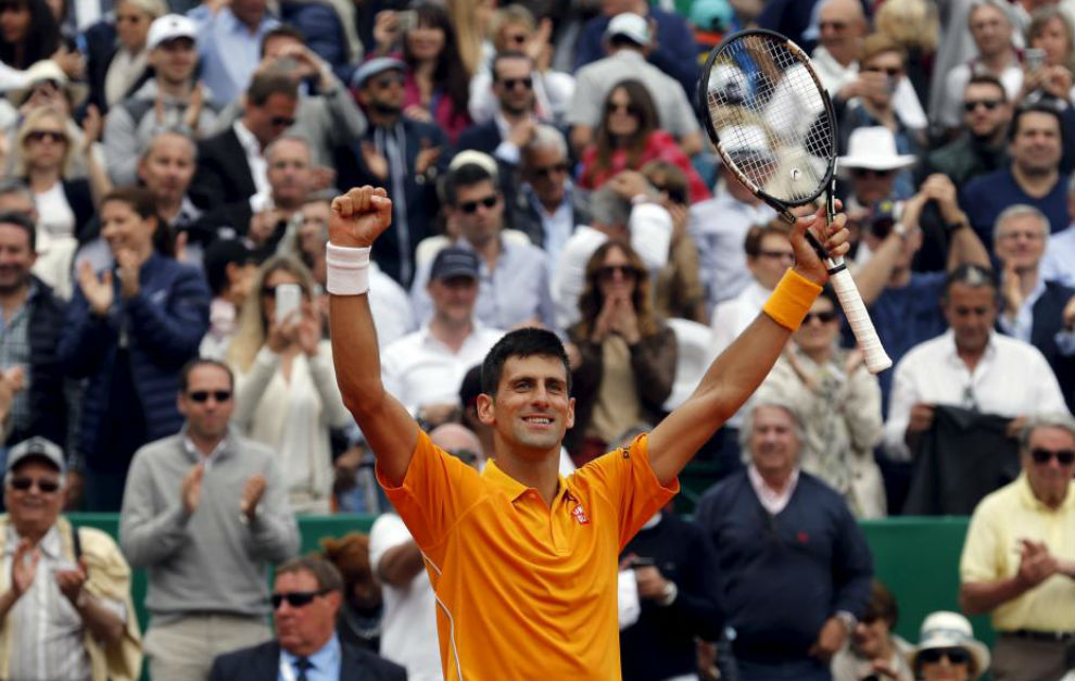 Novak Djokovic celebra su victoria en e015 en Montecarlo.