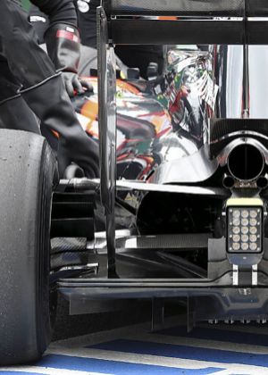El McLaren Honda MP4-31 visto desde atrs.
