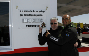 Willy Rivas, padre del piloto y Luis Miguel Verdugo dueo del...
