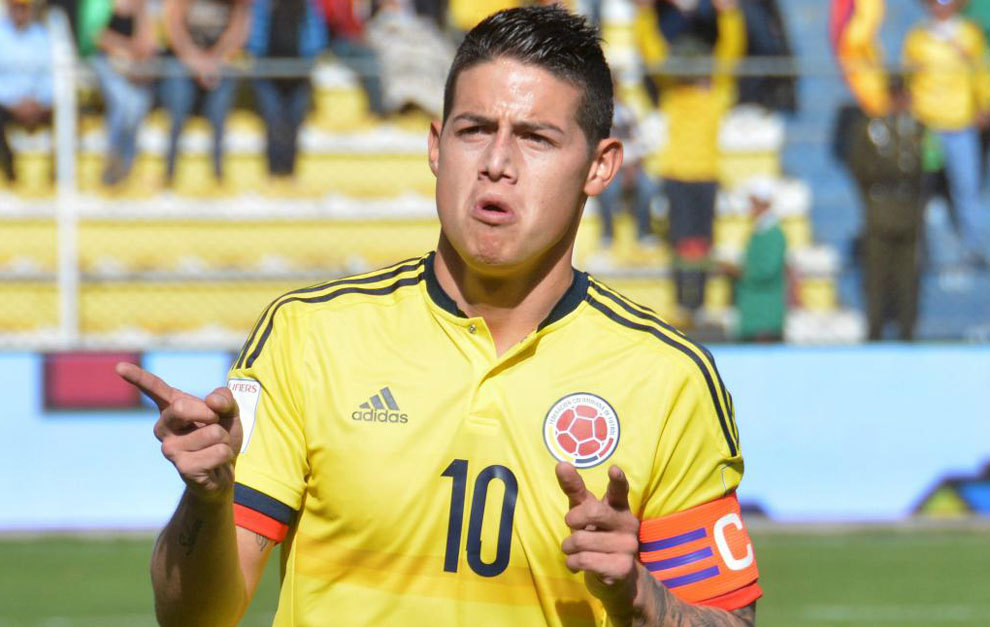 James celebra su gol a Bolivia.