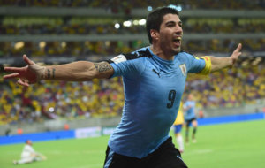 Luis Surez celebrando su gol ante Brasil