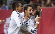 Chicharito celebra su gol a Canad.