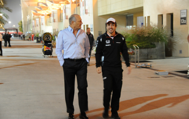 Dennis y Alonso, a la salida de la reunin con Ecclestone.