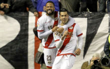 Beb y Miku celebran el gol del venezolano