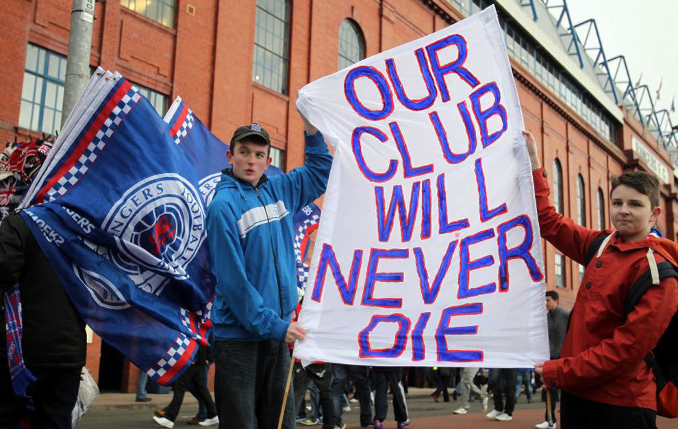 Protestas de los aficionados del Rangers.