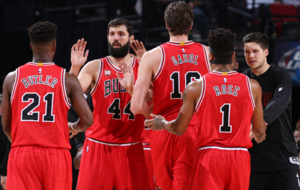Pau Gasol, Nikola Mirotic, Butler y Derrick Rose con los Chicago Bulls