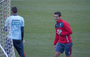 Ricardo Costa en el entrenamiento del Granada