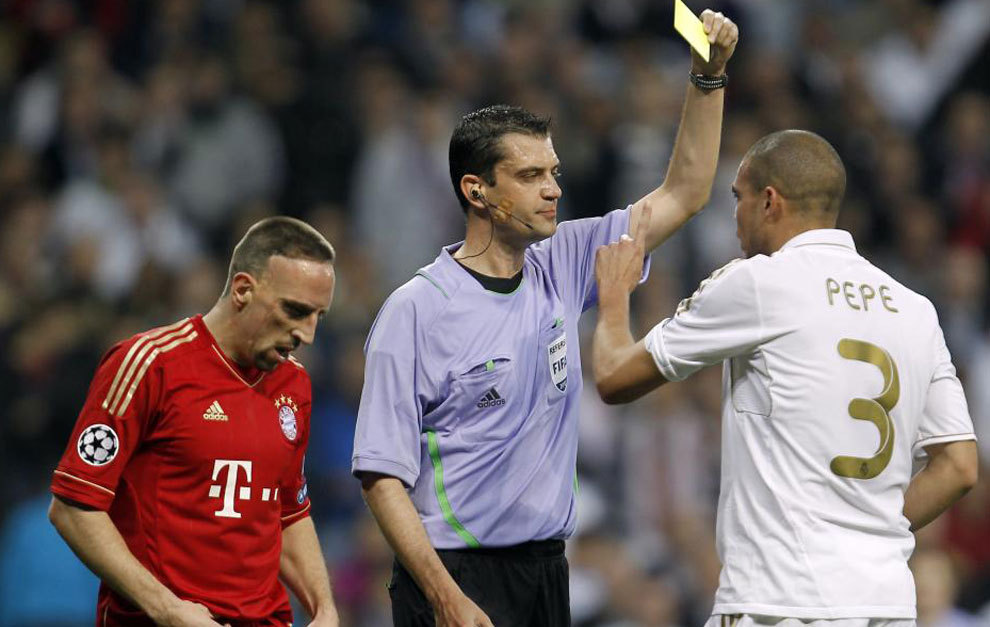 Viktor Kassai, en la semifinal Real Madrid-Bayern de la 2011-2012