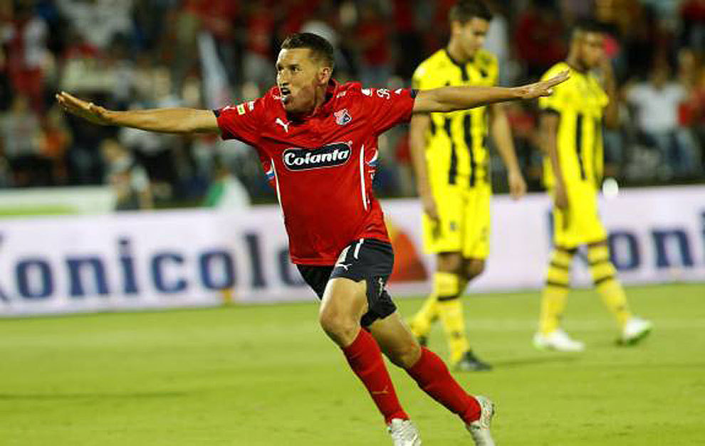 Hernndez celebra un gol marcado para el Independiente de Medelln.