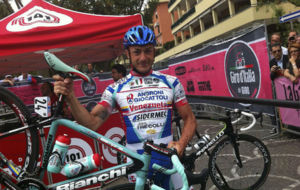 Mattia Gavazzi en el Giro 2013, tras cumplir de dos aos y medio de...