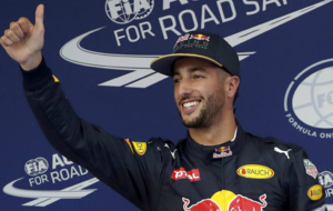 Ricciardo celebra su segunda posicin de parrilla en el GP de China...
