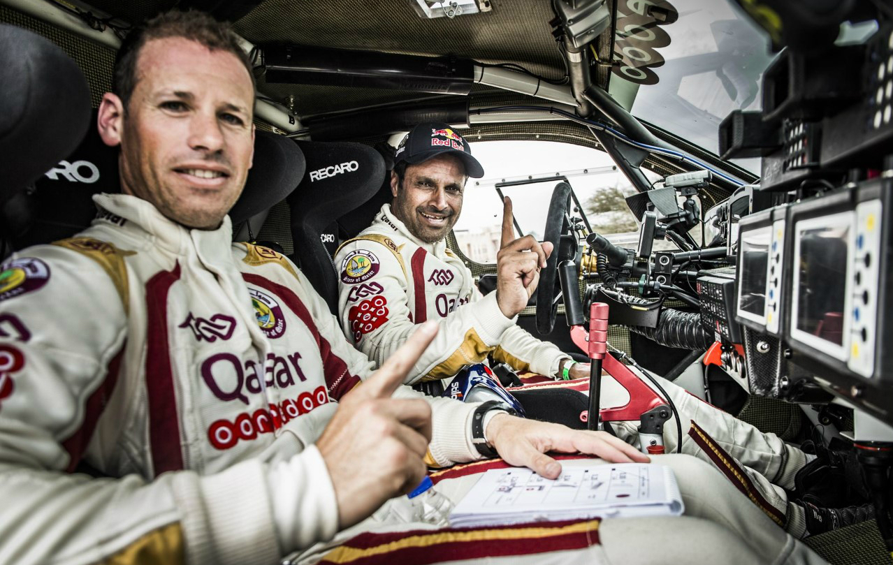 Nasser Al-Attiyah junto a su copiloto Matthieu Baumel durante el Rally...