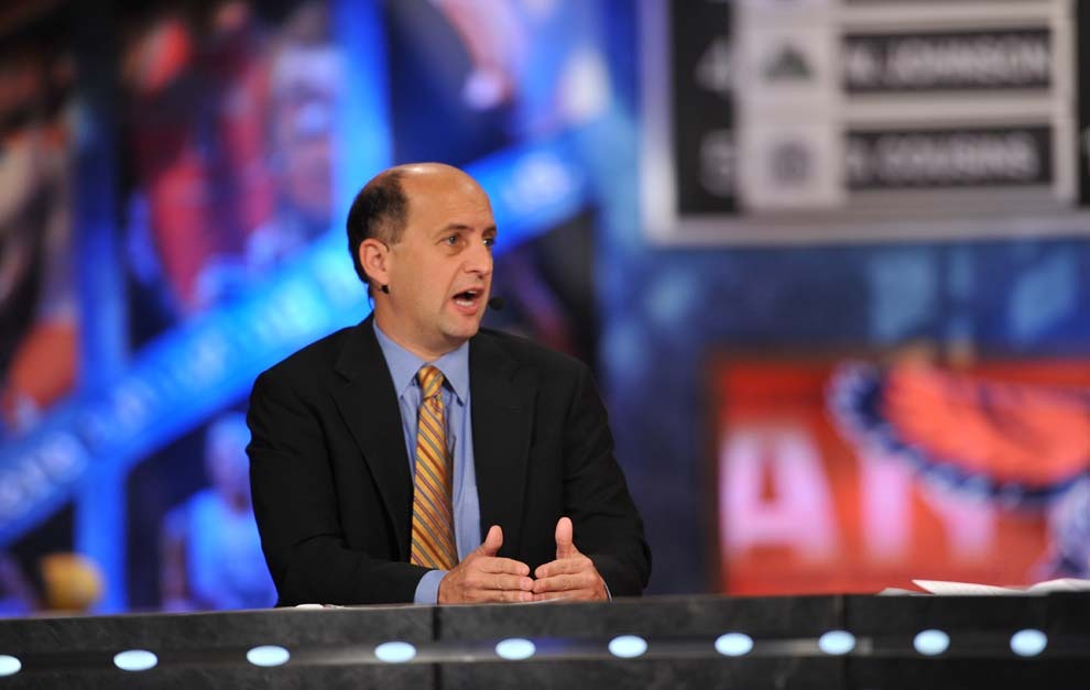 Jeff van Gundy, ex entrenadord e Knicks y Rockets, ejerece de analista