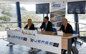 La alcaldesa de Jerez, Mamen Snchez y el CEO de Dorna, Carmelo...