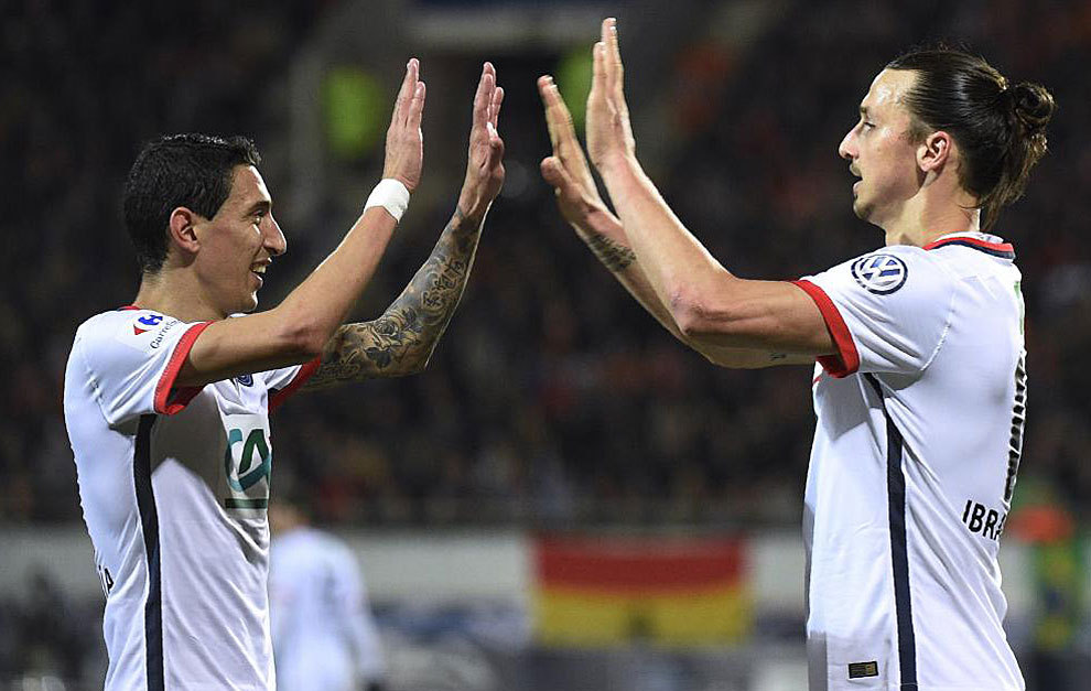Di Mara e Ibrahimovic celebran un gol del PSG.