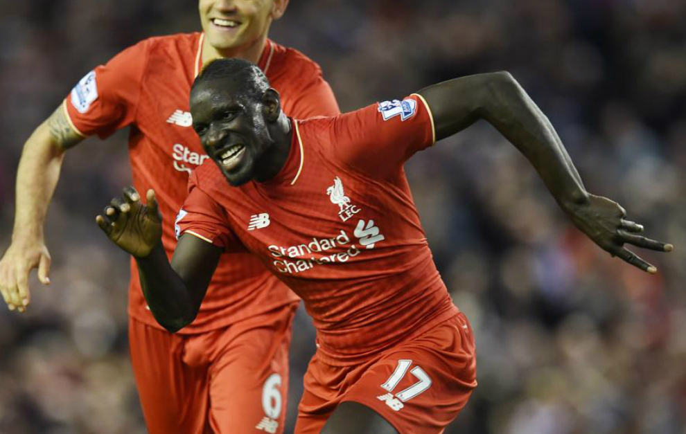 Sakho celebra un gol con el Liverpool.