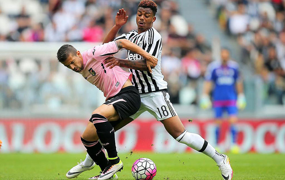 Juventus&apos; defender Mario Lemina in action during the Italian Serie A...