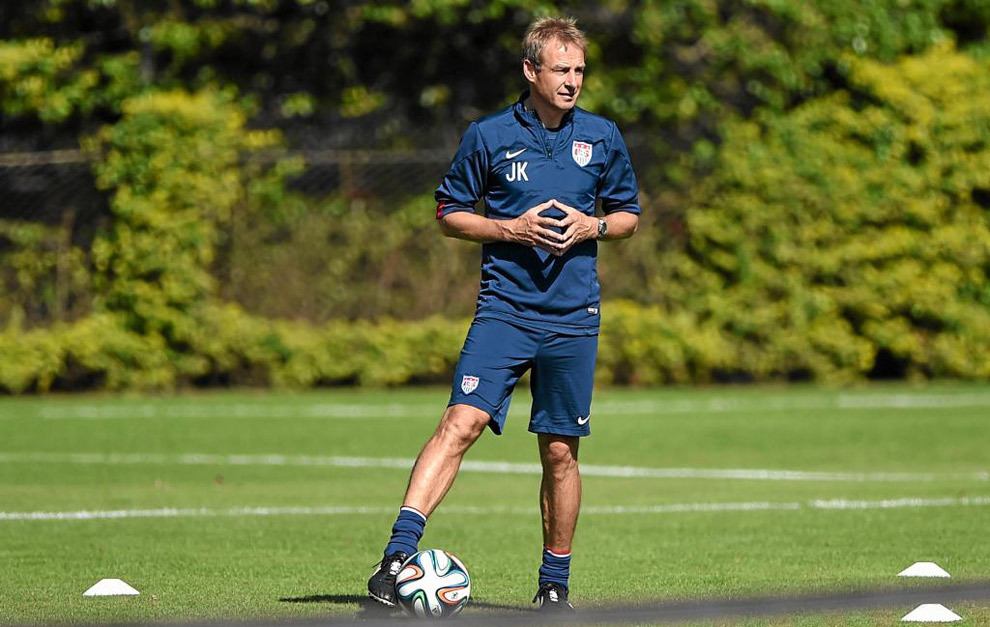 Jurgen Klinsmann en un entrenamiento del combinado estadounidense de...